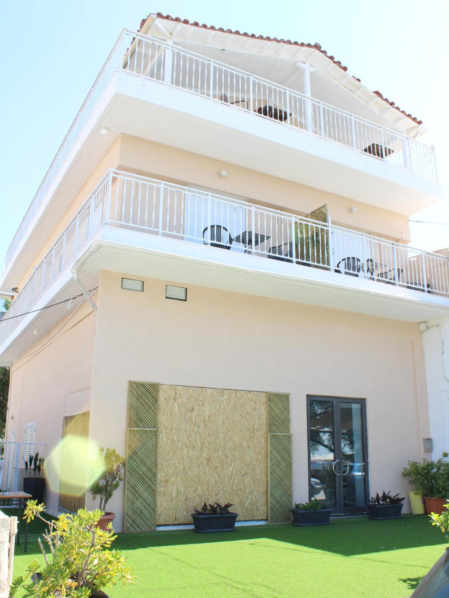 Sunshine Apartments By The Sea Skála Neón Epivatón Eksteriør billede